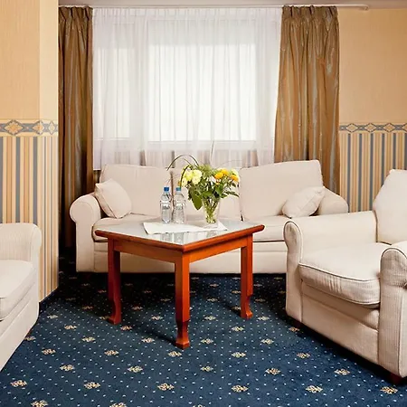 Osrodek Wypoczynkowo - Szkoleniowy Allianz リゾート