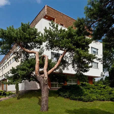 Osrodek Wypoczynkowo - Szkoleniowy Allianz 3*