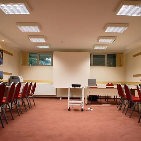 Osrodek Wypoczynkowo - Szkoleniowy Allianz 3* リニャ